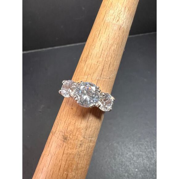 Vintage 3 stone CZ sterling silver ring size 7 - Picture 9 of 16